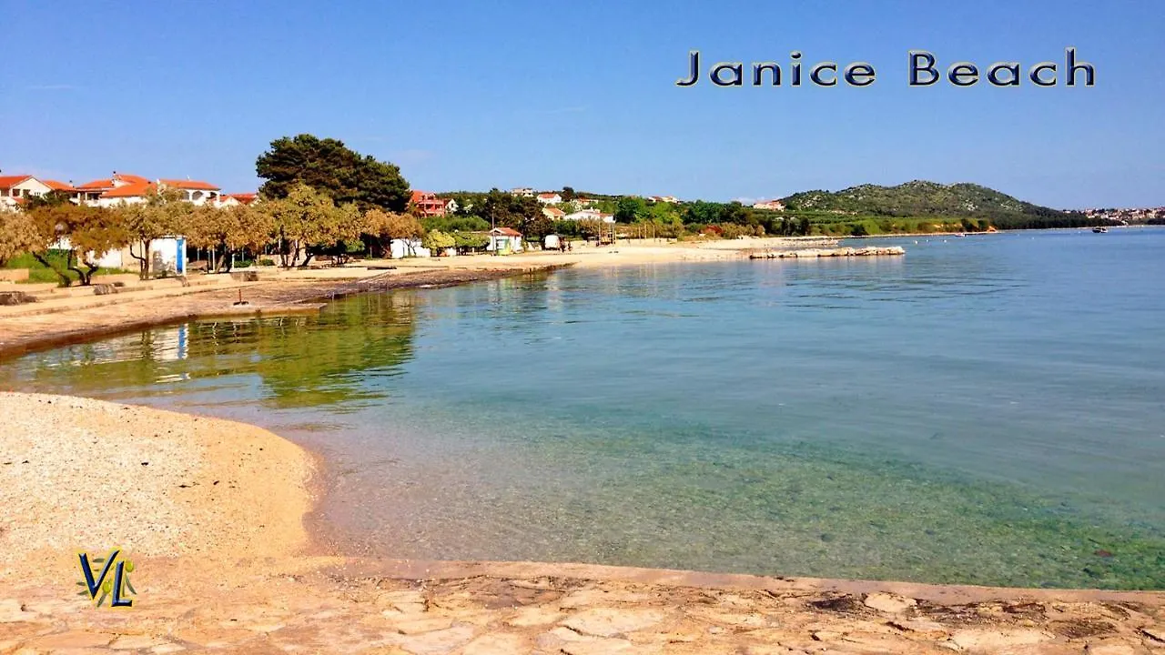 Pakostane - Vrgada -Appartement 50 M2 Avec Piscine 0*,  Kroatien